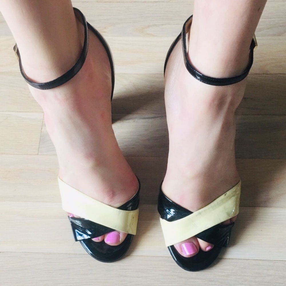 New Kate Spade cream & black ankle wrap pumps